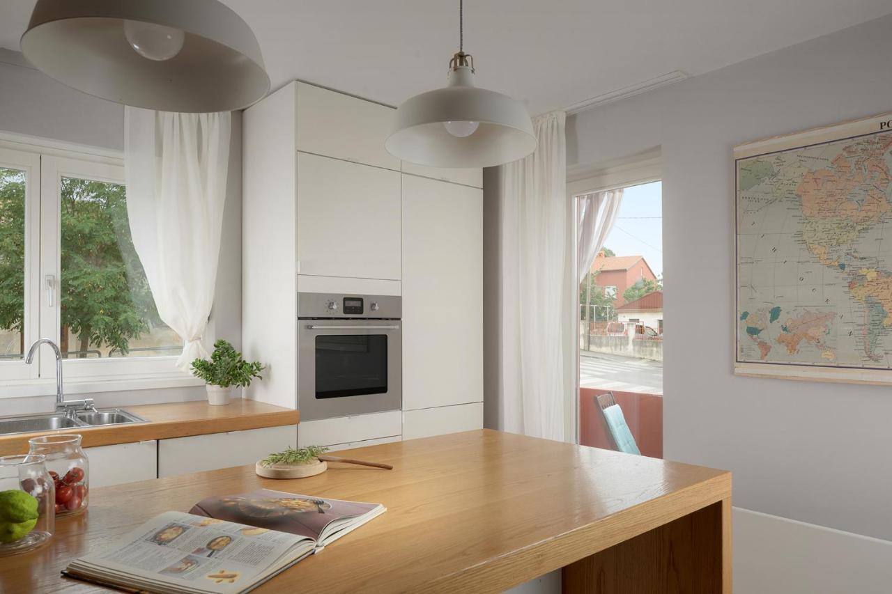 Elegant, Cosy And Quiet, Just 1 Min To Amphiteatre Apartamento PUY Exterior foto