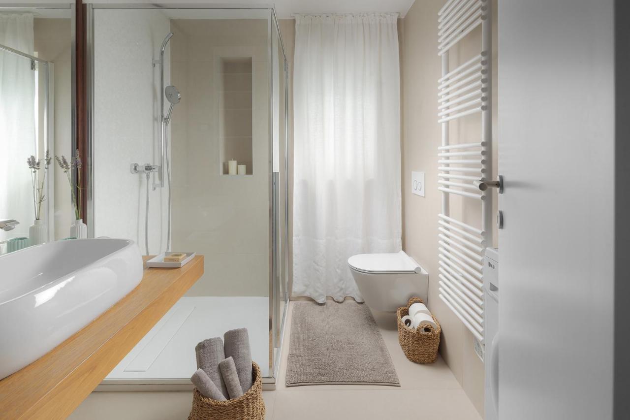 Elegant, Cosy And Quiet, Just 1 Min To Amphiteatre Apartamento PUY Exterior foto